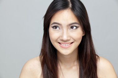 güzel kadın manken izole gri arka plan üzerinde portresi