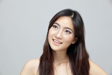 güzel kadın manken izole gri arka plan üzerinde portresi