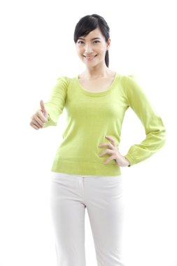 Kendine güvenen kadın beyaz bir arka plan