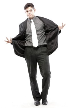 Genç mutlu gülümseyen neşeli iş adamı, beyaz zemin üzerine