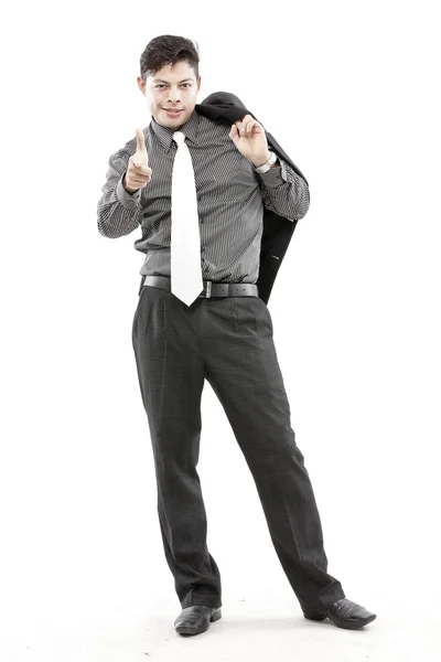 Vriendelijke en lachende zakenman op zoek naar camera met betrouwbaarheid geïsoleerd op witte achtergrond — Stockfoto