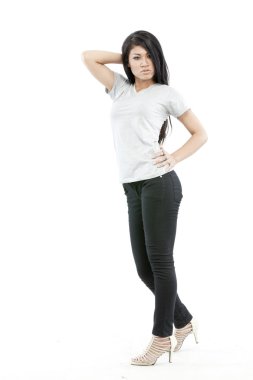 boş gri t-shirt ile seksi Asyalı kız