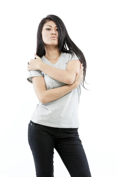 Сексуальная азиатка с пустой серой футболкой — стоковое фото