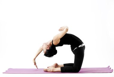 pratik yoga bir hasır üzerinde sevimli genç Asyalı kadın portresi