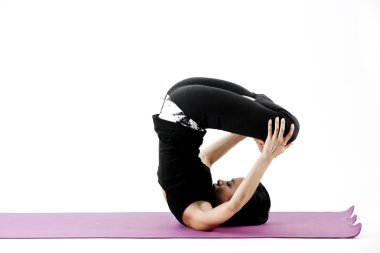 pratik yoga bir hasır üzerinde sevimli genç Asyalı kadın portresi