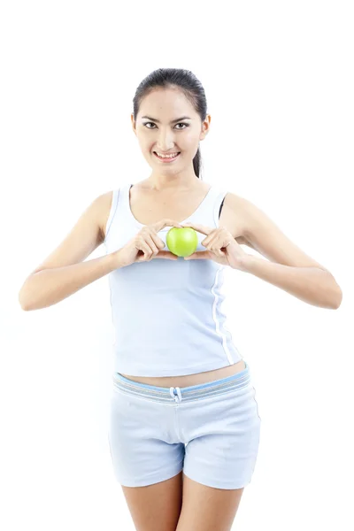 Belle femme asiatique tenant pomme verte sur blanc — Photo