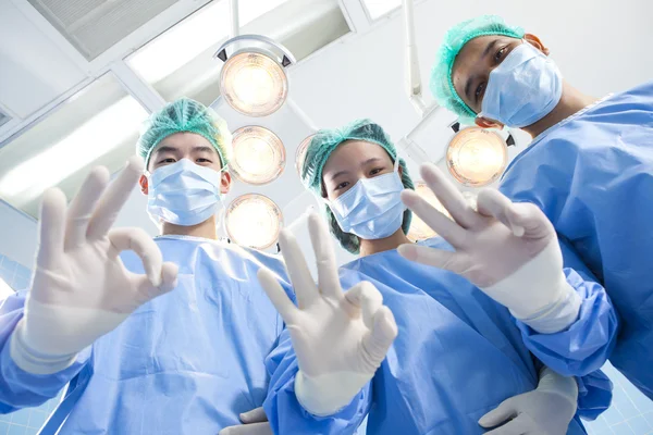 Grupo de médicos e enfermeiros do hospital — Fotografia de Stock