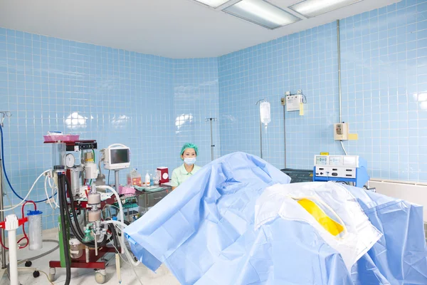 Операционный зал готов к эксплуатации — стоковое фото