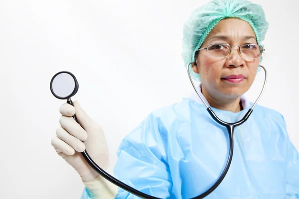 Portrét šťastný úspěšný zralý ženský lékaře — Stock fotografie