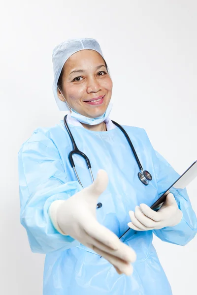 Médico feminino aperto de mão — Fotografia de Stock