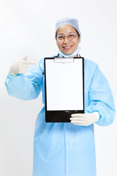 의사가 오순절 메모장을 통해 배경 흰색 — 스톡 사진