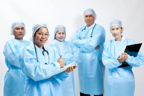 Дружеская группа врачей — стоковое фото
