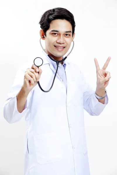 Médico feliz con estetoscopio — Foto de Stock