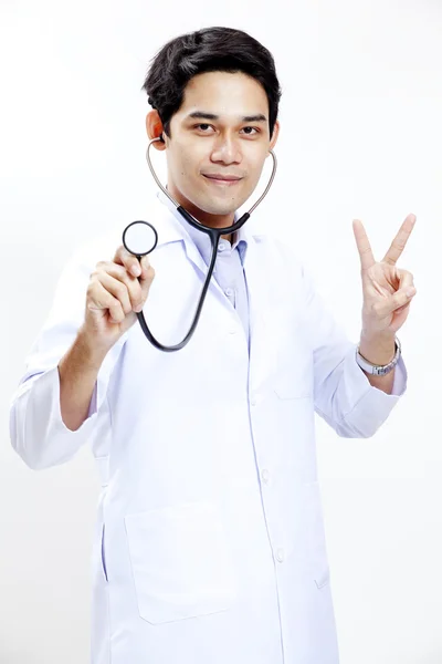 Médico feliz con estetoscopio — Foto de Stock