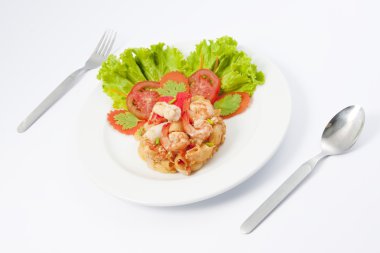 Deniz ürünleri ile Tayland kızarmış pirinç