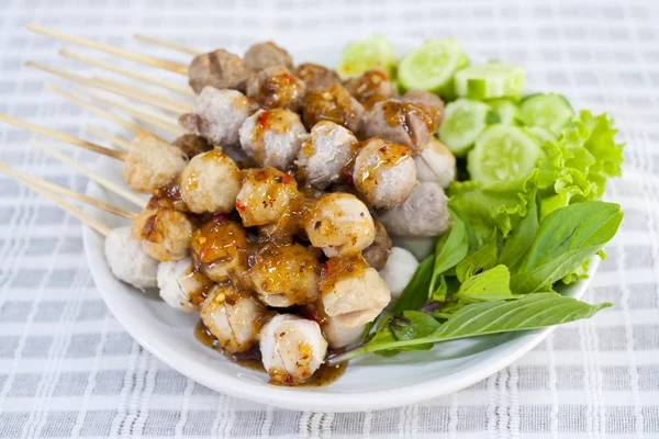 Fresh hot meatball appetizers served in white bowl with dipping sauce — Stock Photo, Image