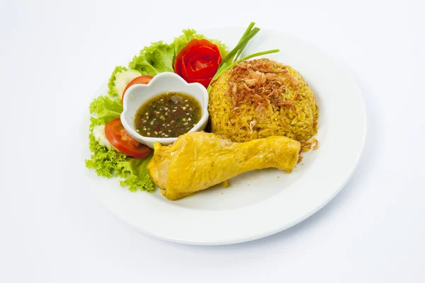 Indyjski kurczak curry z ryżem pilau. — Zdjęcie stockowe