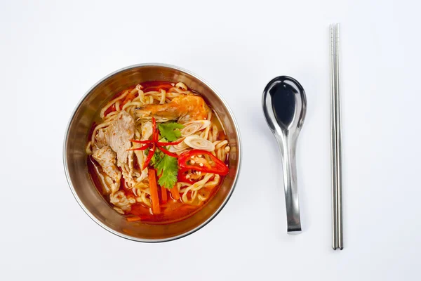 Thaise stijl noodle, tomyum. — Stockfoto