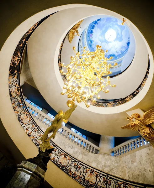 Luxurious Spiral Staircase — Stock Photo, Image