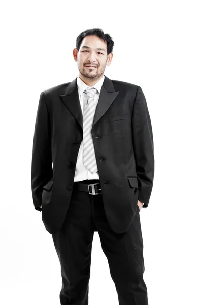 Πορτρέτο του χαρούμενου χαμογελαστού νεαρού επιχειρηματία, απομονωμένο σε λευκό φόντο — Φωτογραφία Αρχείου