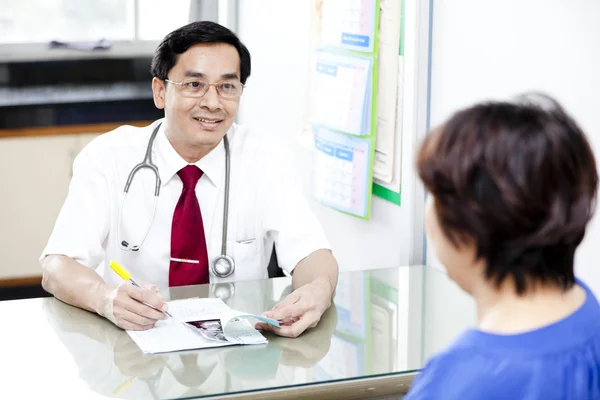 Medical consultation — Stock Photo, Image