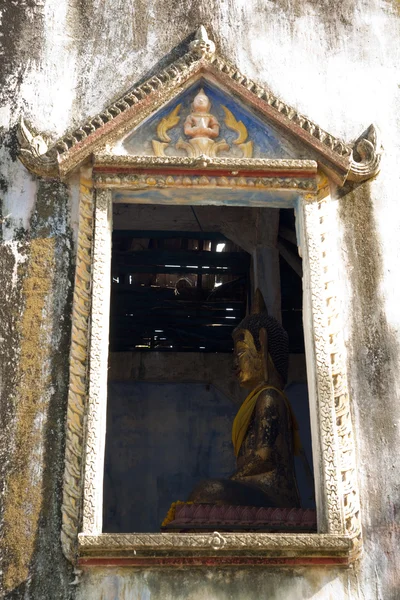 窗口的废墟寺、 泰国 — 图库照片