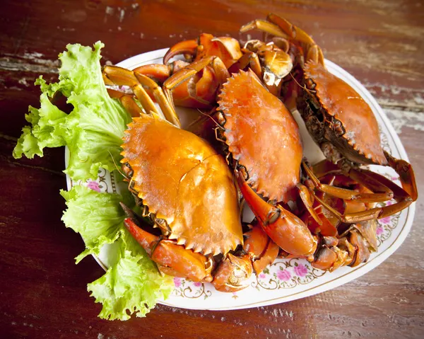 Krabben auf dem Teller — Stockfoto