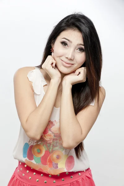 Vacker asiatisk kvinna poserar — Stockfoto