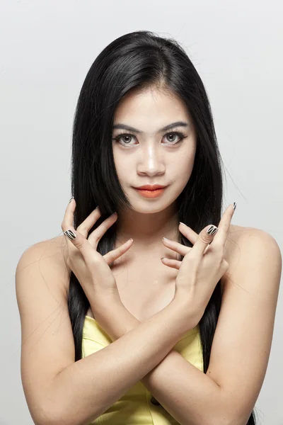 Beautiful face of young asian woman — Stock Photo, Image