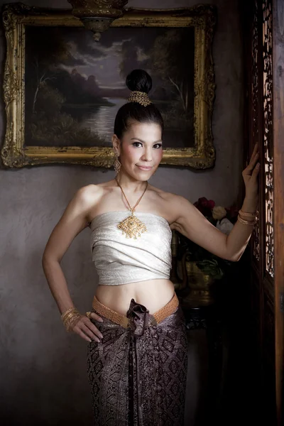 Retrato da bela mulher tailandesa — Fotografia de Stock