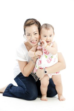 çok güzel bir bebek ve annesi