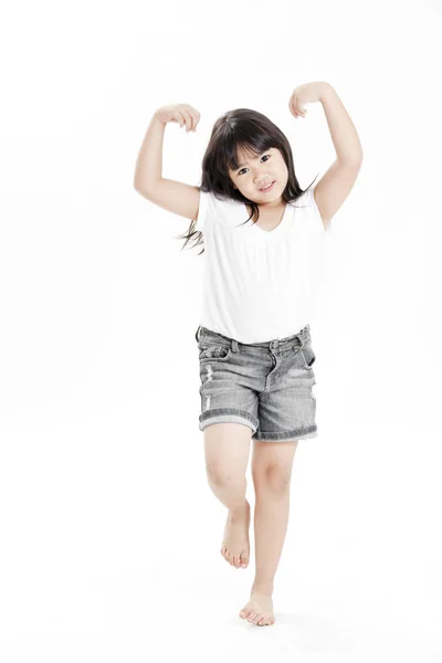 Retrato de niña con camiseta blanca sobre fondo blanco —  Fotos de Stock