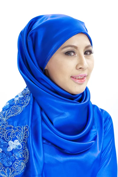 Beautiful Asian Muslim woman smiling — Stock Photo, Image