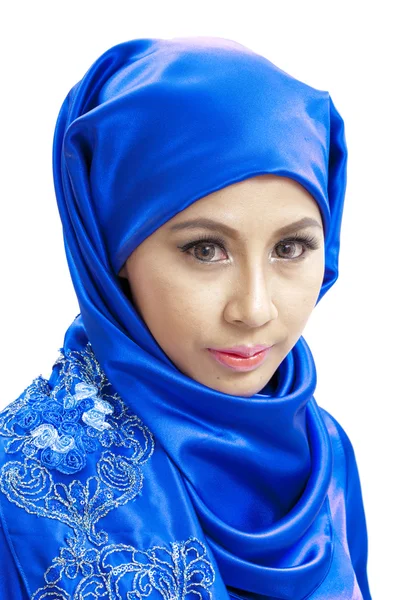 Мусульманка в синей одежде — стоковое фото