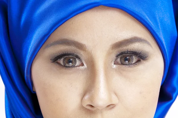 Atractiva mujer musulmana — Foto de Stock
