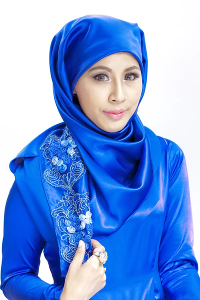 Moslimvrouw in blauwe kleren — Stockfoto