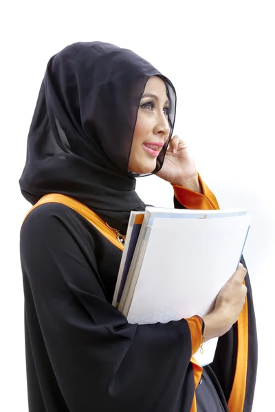 Kvinnliga muslimska högskolestudent — Stockfoto