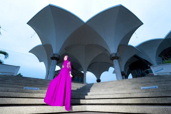 イスラム教徒の女性のファッションのコンセプト — ストック写真