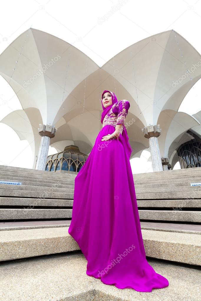 Muslim woman fashion concept