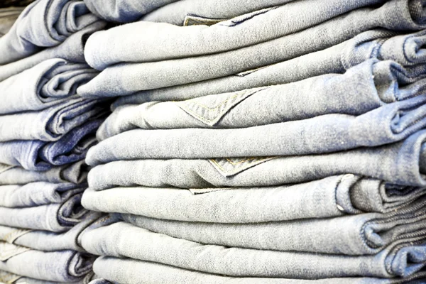 Massa olika Blå jeans — Stockfoto