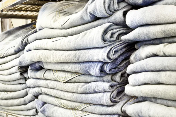 Massa olika Blå jeans — Stockfoto