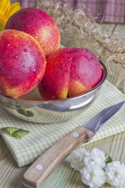 masada üç şeftali