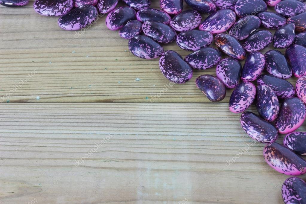 Purple beans — Stock Photo © Saharosa39 35509317