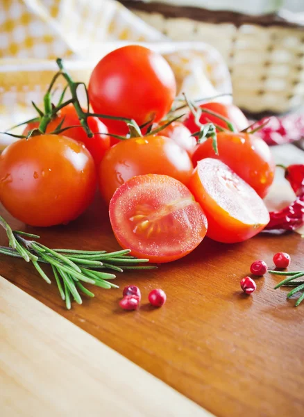 Ripe tomatoes — Stock Photo, Image