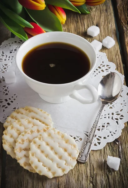 Tasse de café et biscuits — Photo