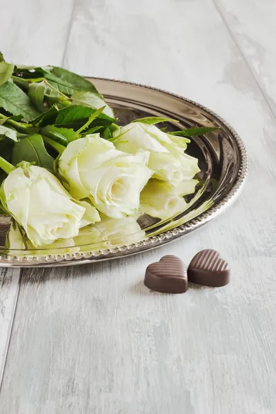 Beautiful white roses — Stock Photo, Image