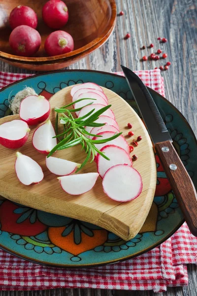 Sliced radish — Stock Photo, Image