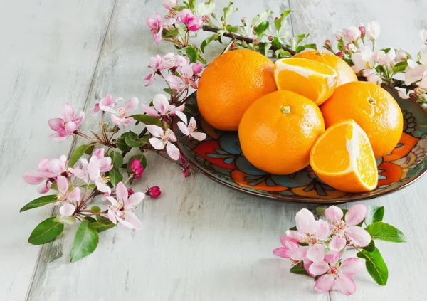 Rijpe sappige sinaasappelen — Stockfoto