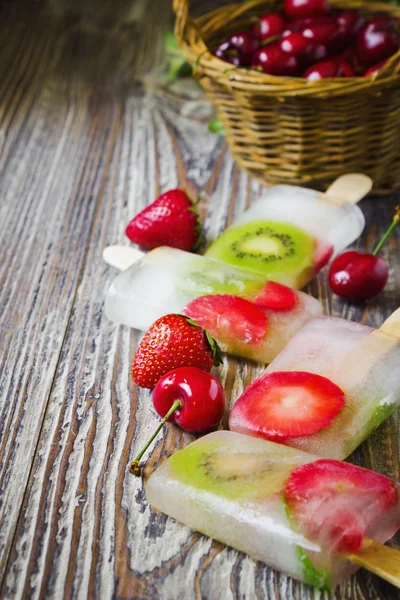 Frozen berries — Stock Photo, Image