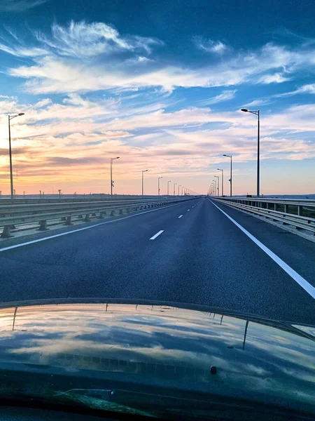 Beautiful Blue Orange Sky Sunset View Windshield Car Beautiful Sunset — Zdjęcie stockowe